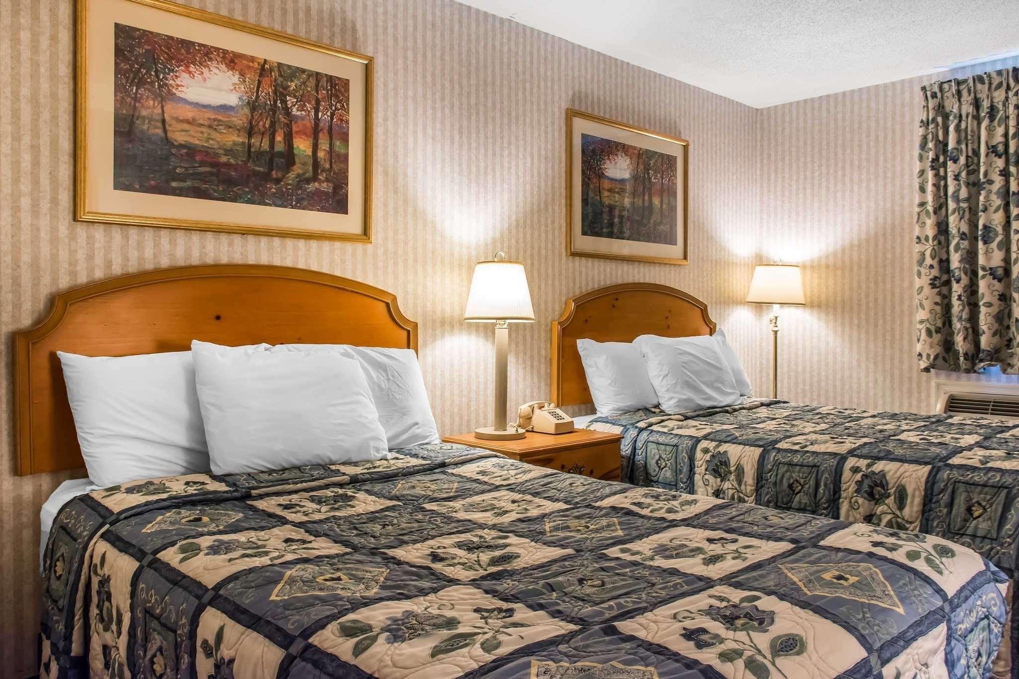 Rodeway Inn Amish Country Smoketown  Extérieur photo