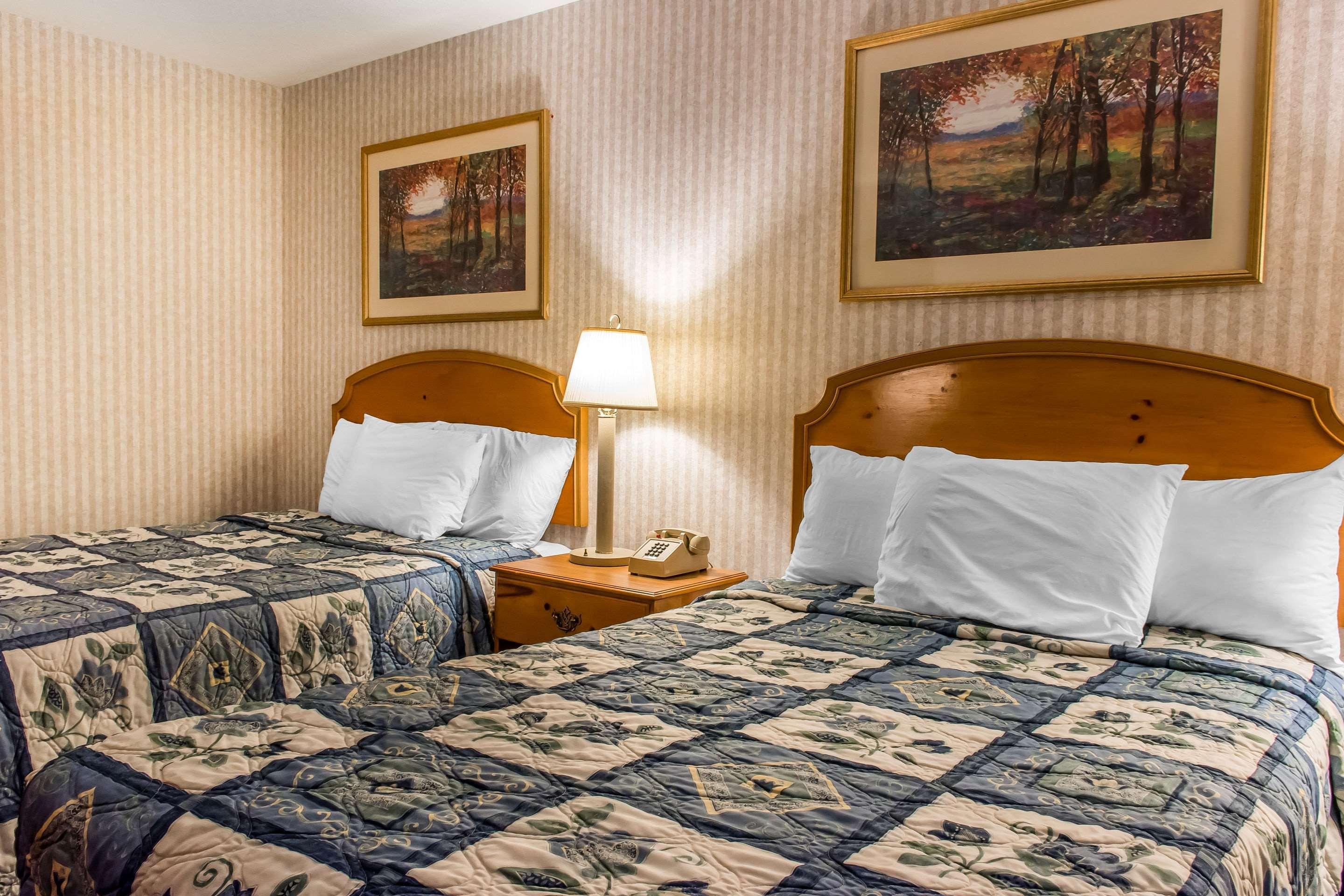 Rodeway Inn Amish Country Smoketown  Extérieur photo